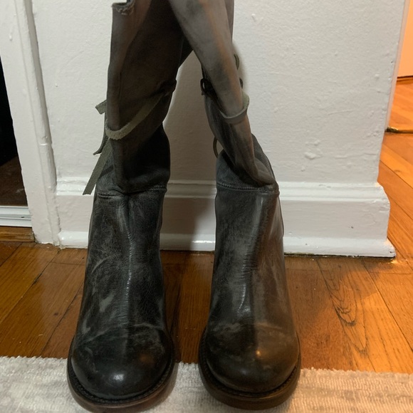 Freebird by Steven, distressed gray, size 8 boots - Picture 5 of 16